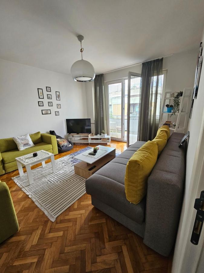 Cosy Apartment In The Heart Of Skopje Ngoại thất bức ảnh