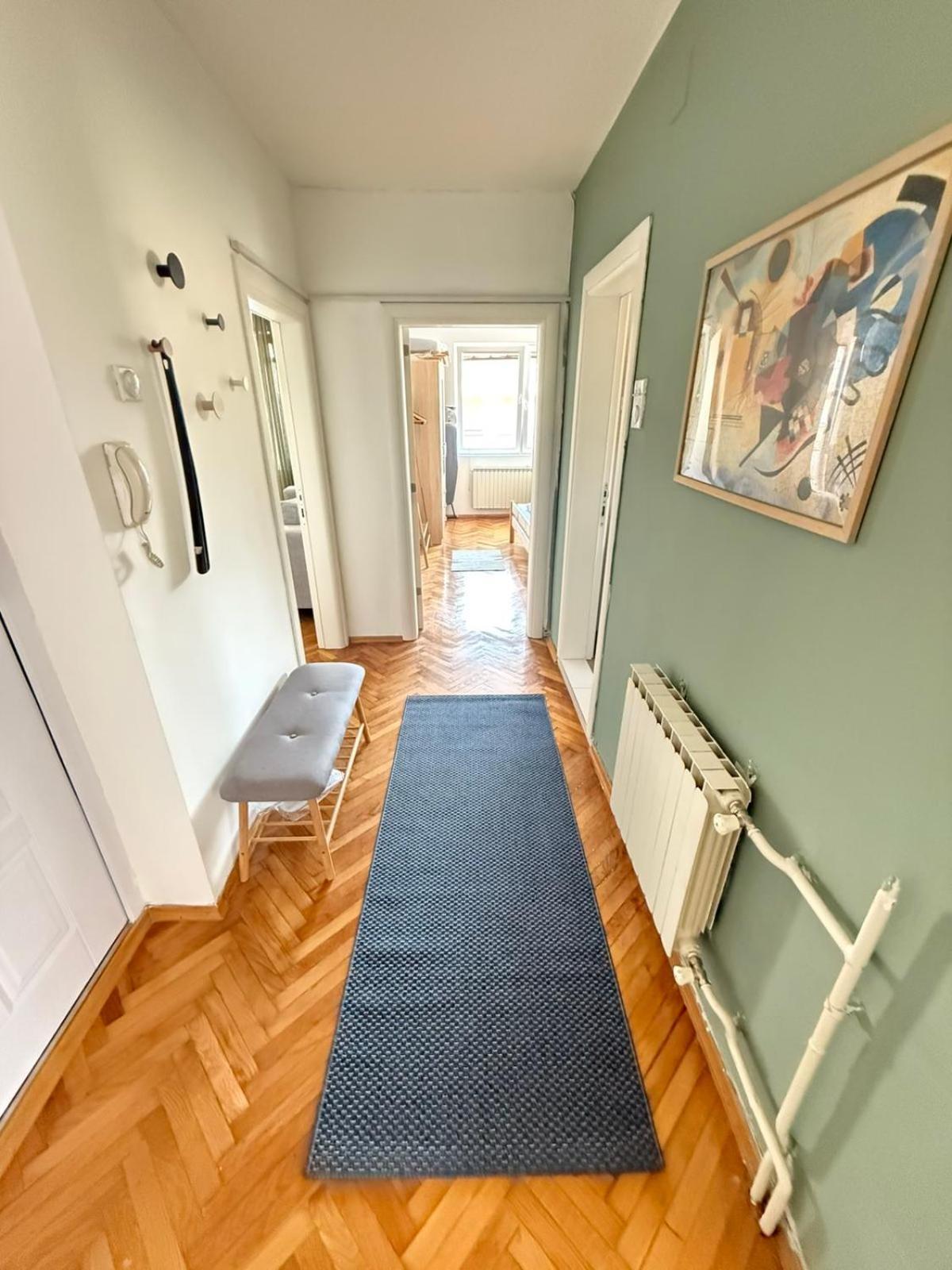 Cosy Apartment In The Heart Of Skopje Ngoại thất bức ảnh
