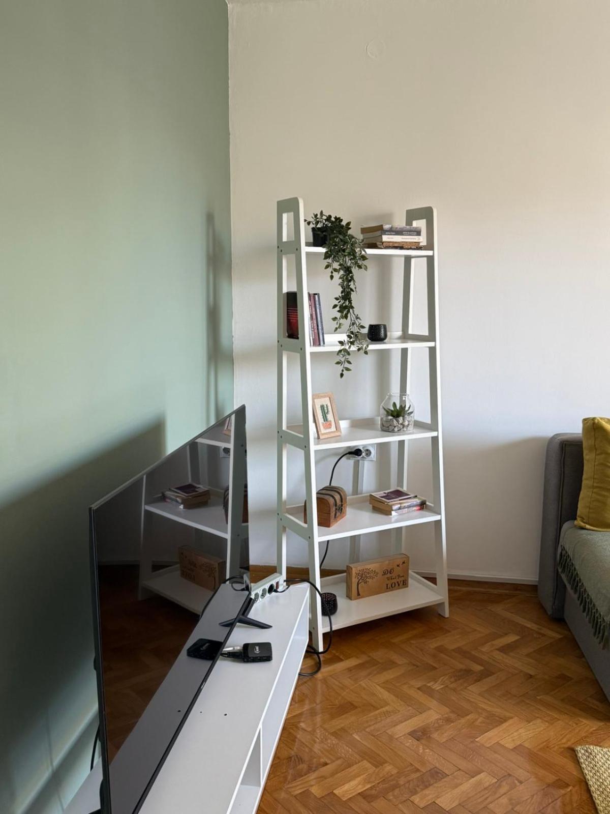 Cosy Apartment In The Heart Of Skopje Ngoại thất bức ảnh